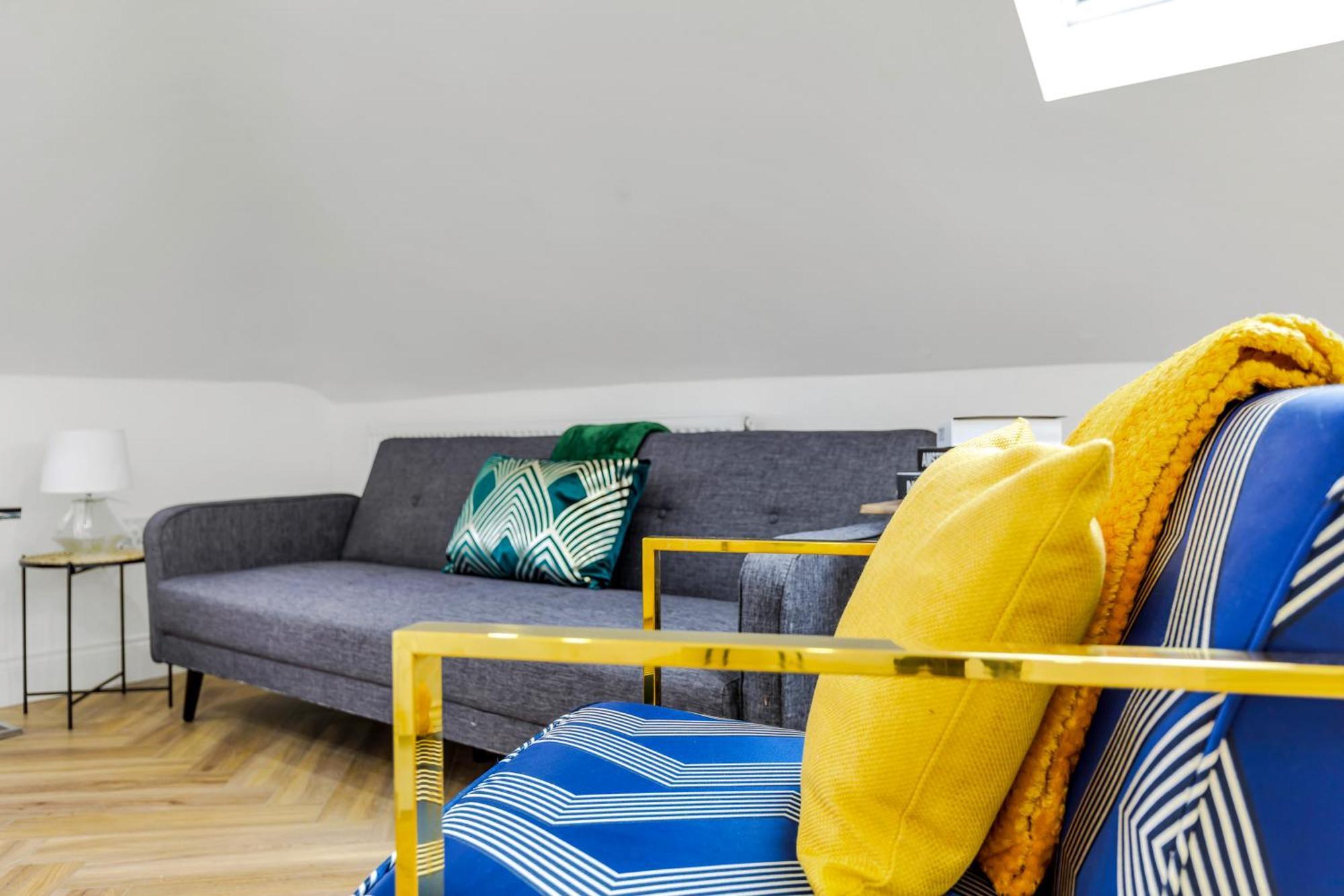 Lux 5 Occupancy Flat Free Parking & Views * Londra