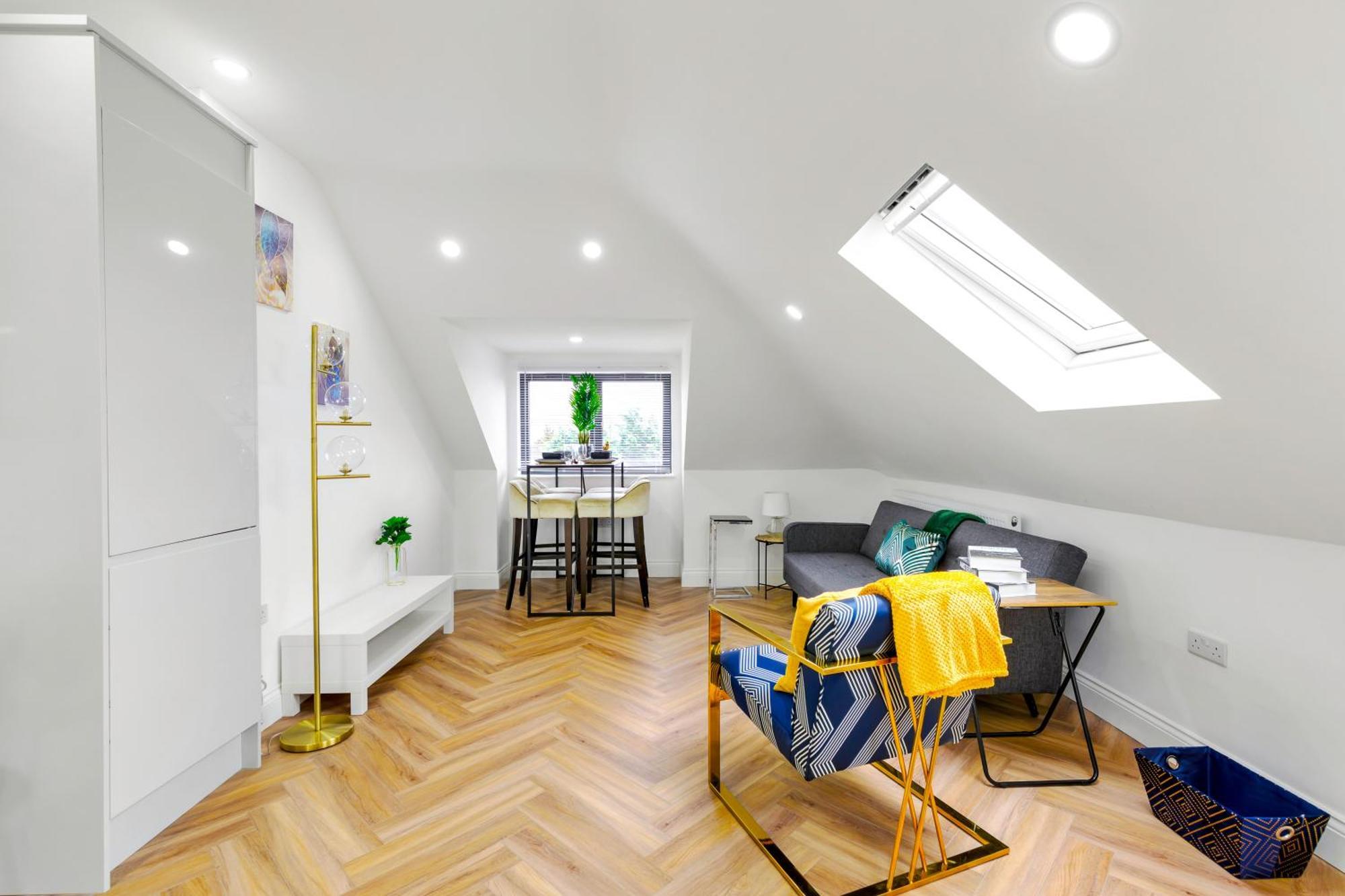 Lux 5 Occupancy Flat Free Parking & Views Appartamento *