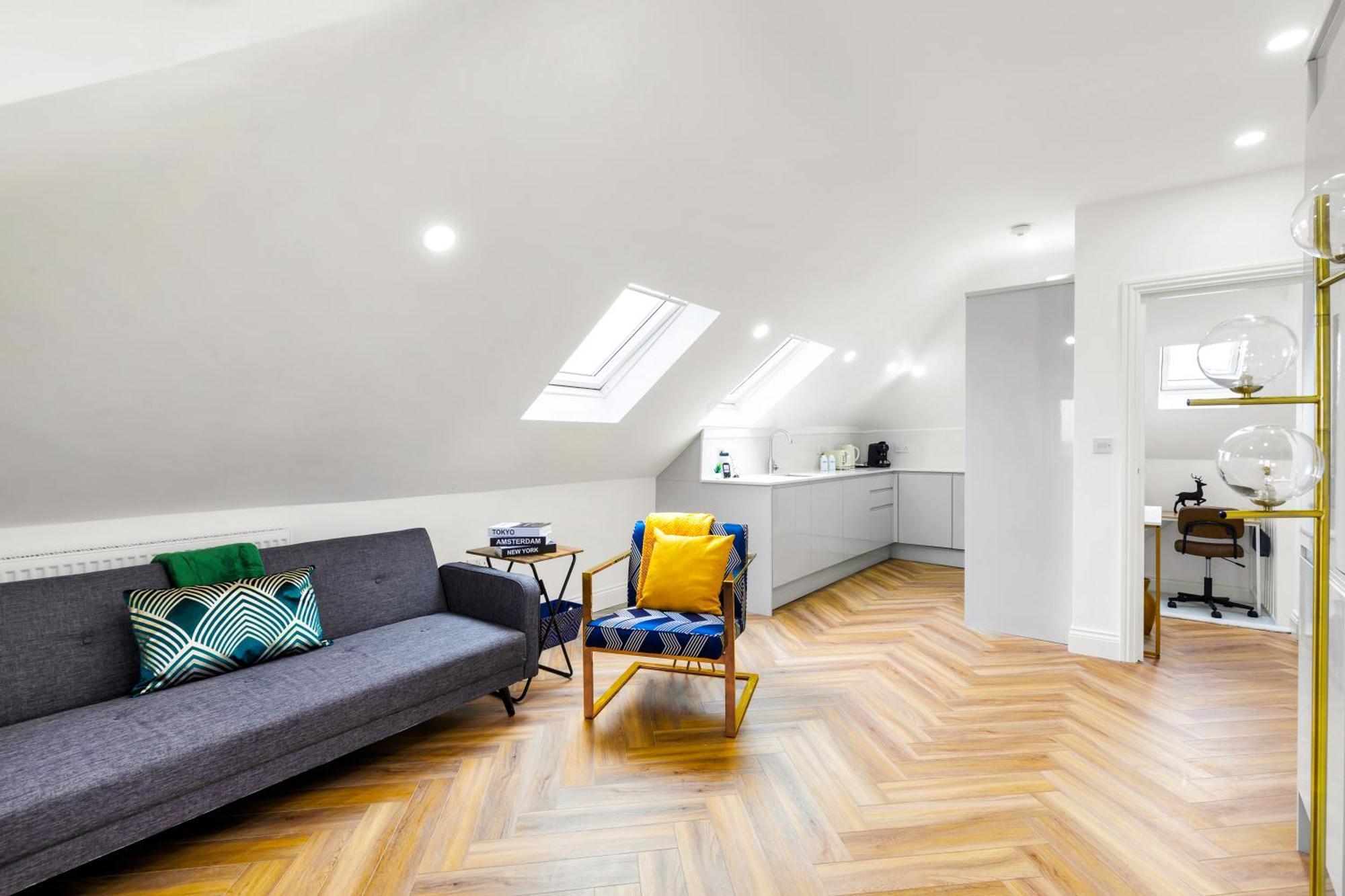 Lux 5 Occupancy Flat Free Parking & Views